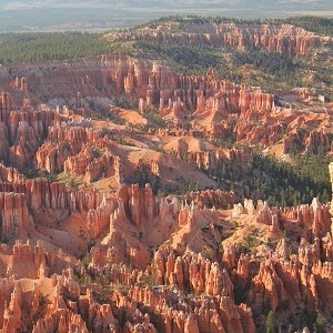 Waiting for the total eclipse at Bryce Canyon